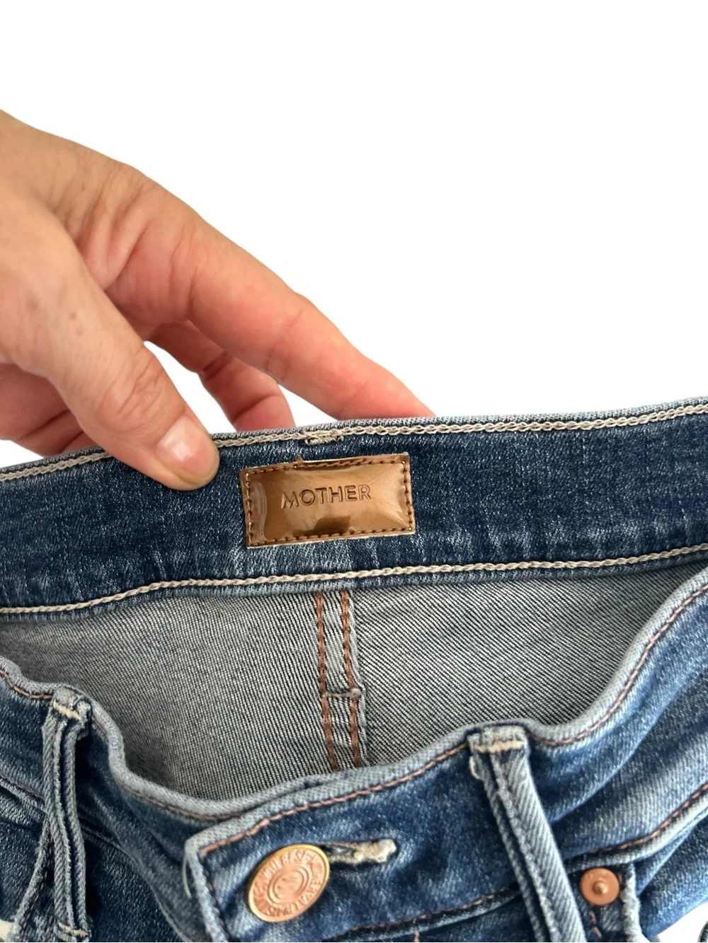 MOTHER Denim The Insider Crop Step Chew Jeans in Dancing On Coals Sz 25